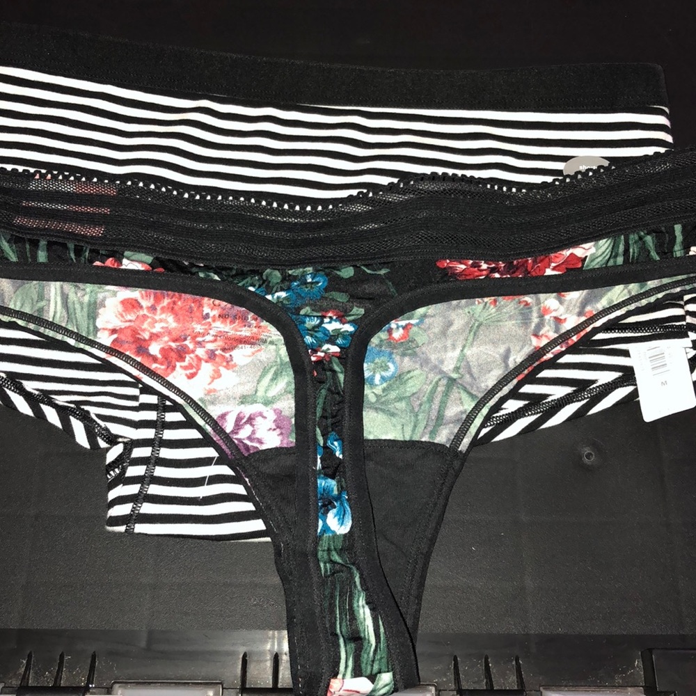 New Intimate Bundle - Picture 2 of 6